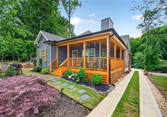 3rd image of 1895 Defoor Ave Nw, Atlanta, GA 30318 | MLS# 7779808