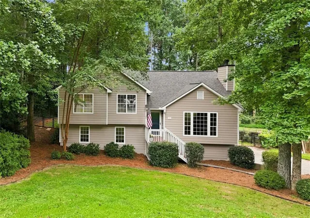 1st image of 13 Finch Ct Se, Acworth, GA 30102 | MLS# 7820414