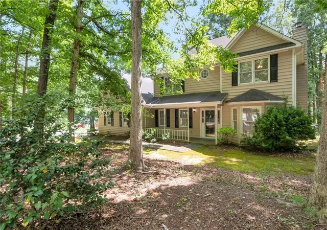 Homes for sale in Stone Mountain, GA | 1091 To Lani Dr, Stone Mountain, GA 30083 | MLS# 7619609