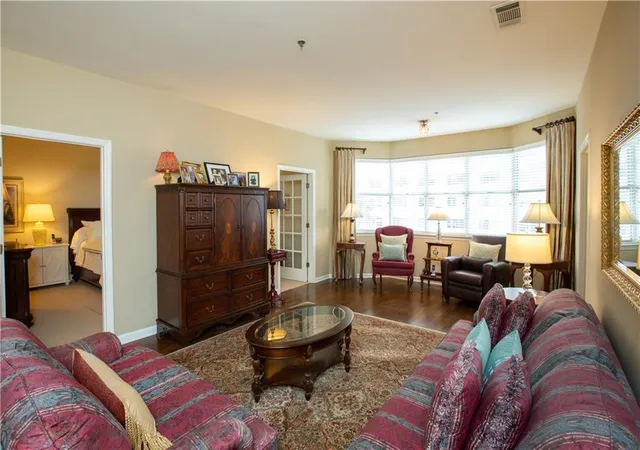 Condominium at 2499 Peachtree Rd Ne #306, Atlanta, GA 30305 | MLS# 7129236 |  | Sold on 2022-11-09