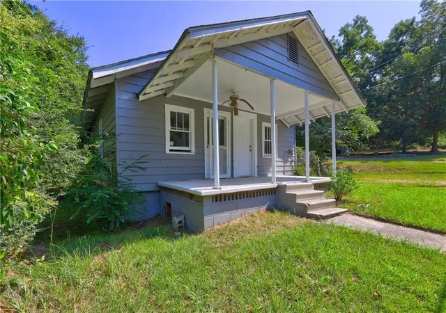 Homes for sale in Milledgeville, GA | 120 Caraker Ave, Milledgeville, GA 31061 | MLS# 7796486