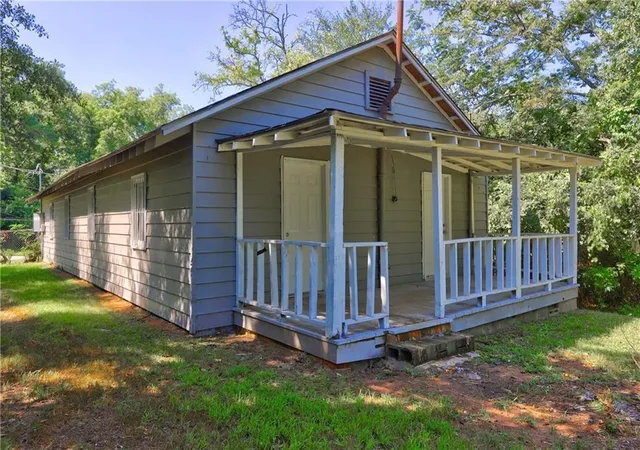 Homes for sale in Milledgeville, GA | 120 Caraker Ave, Milledgeville, GA 31061 | MLS# 7796486