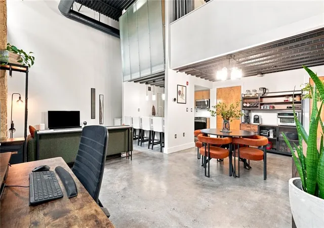 Listing Photo 2 - Condo for sale in building located at 195 Arizona Ave Ne, Atlanta, GA 30307 - Unit #138