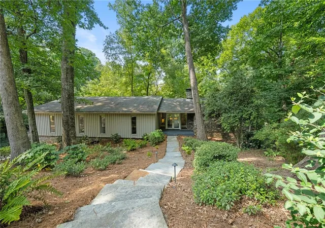 Photo 1 of Single family home for sale at 460 Valley Green Dr Ne, Atlanta, GA 30342 | MLS# 7823988 | Listing updated on 2026-09-14