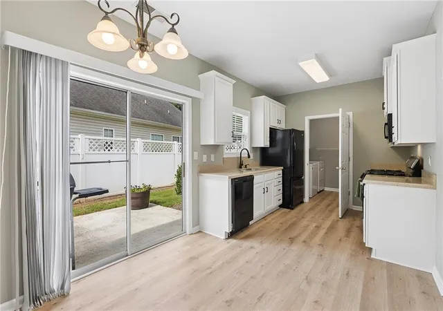 Photo 3 of Condo for sale at 3392 Raes Crk Rd, Marietta, GA 30008 | MLS# 7807731 | Listing updated on 2026-09-14