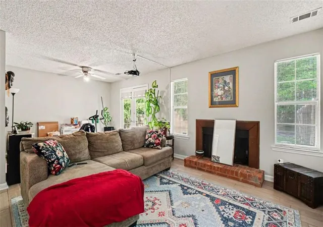 4th image of 7967 Creekstone Wy, Riverdale, GA 30274 | MLS# 7758196