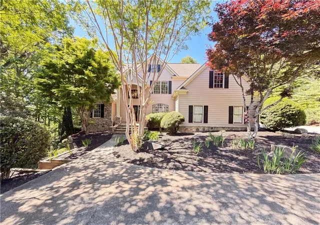 Photo 1 of Sale Pending at 300 Ridgeview Tr, Canton, GA 30114 | MLS# 7760135 | Listing updated on 2026-10-27