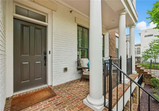 Photo 3 of Sale Pending at 305 Cricket Ln, Alpharetta, GA 30009 | MLS# 7790699 | Listing updated on 2026-10-05