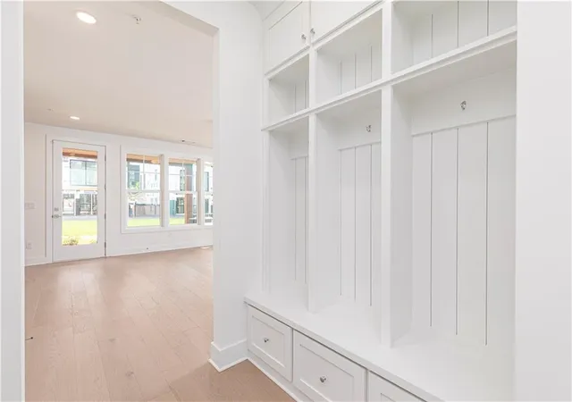 Photo 3 of Townhouse for sale at 2054 Lanier Grv, Alpharetta, GA 30009 | MLS# 7772069 | Listing updated on 2026-09-16