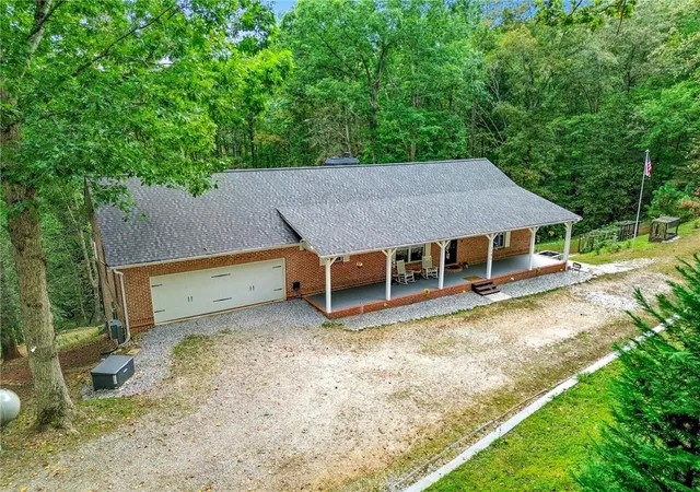 Single family home for sale at 1190 Mill Crk Dr, Dawsonville, GA 30534 | MLS# 7801053