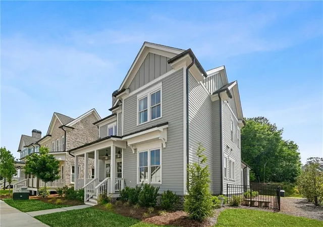 Photo 3 of Single family home for sale at 1025 Crossroad Trl, Alpharetta, GA 30004 | MLS# 7781668 | Listing updated on 2026-08-31