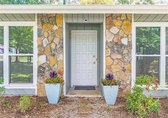2nd image of 3274 Kimberly Woods Ct Sw, Lilburn, GA 30047 | MLS# 7803399