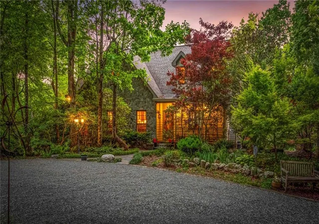 Photo 4 of Single family home for sale at 10620 Highway 52, Chatsworth, GA 30705 | MLS# 7773255 | Listing updated on 2026-08-27