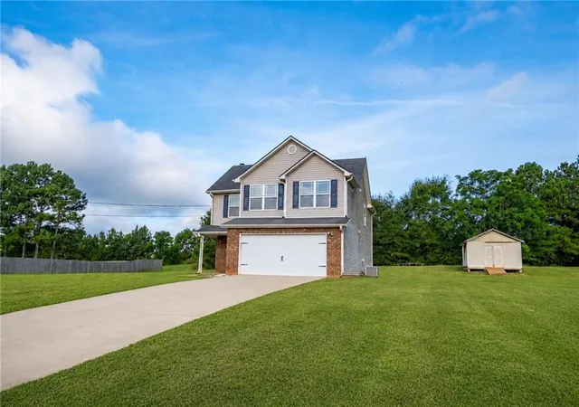 Photo 3 of Single family home for sale at 315 Furrow Crk Ct, Jackson, GA 30233 | MLS# 7814828 | Listing updated on 2026-08-21