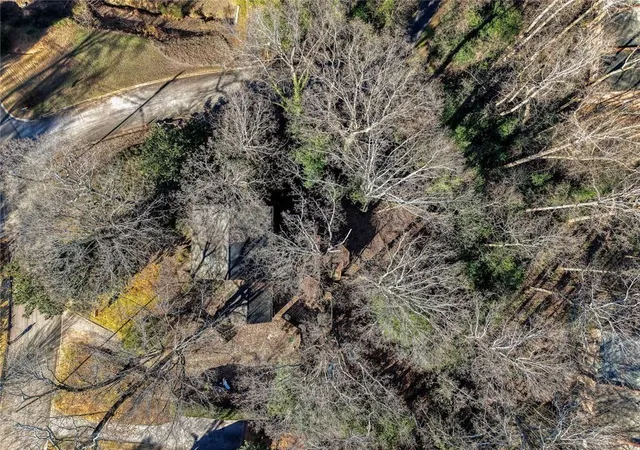 Photo 3 of Sale Pending at 6340 Aberdeen Dr Ne, Sandy Springs, GA 30328 | MLS# 7705661 | Listing updated on 2026-09-15