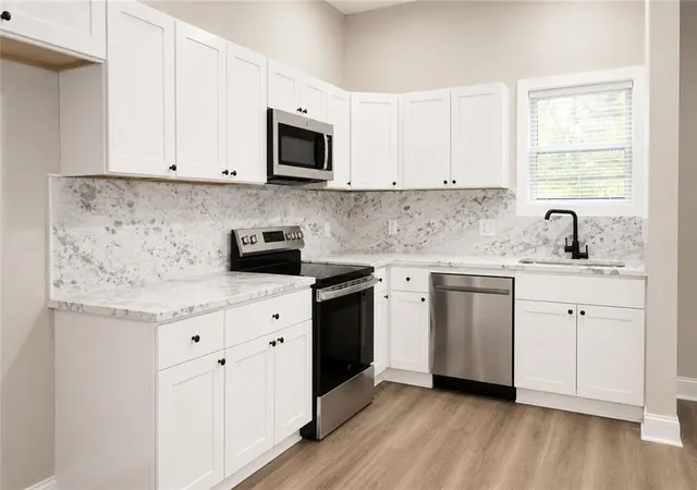 Photo 3 of Single family home for sale at 918 Smith Sw, Atlanta, GA 30310 | MLS# 7751503 | Listing updated on 2026-09-05
