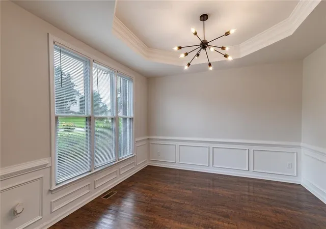 Photo 3 of Sale Pending at 227 Scenic View Ln, Stone Mountain, GA 30087 | MLS# 7790809 | Listing updated on 2026-09-01