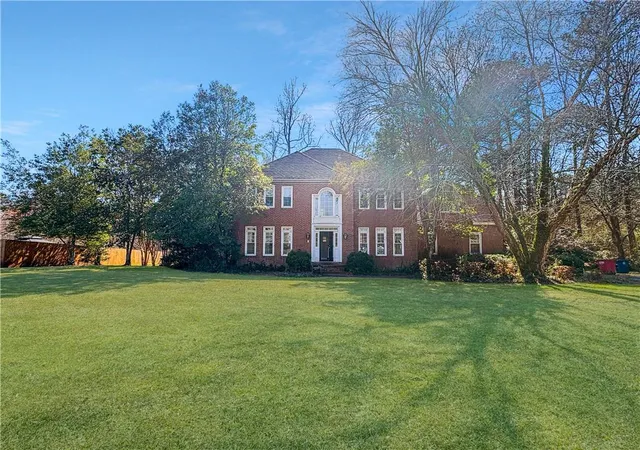 Photo 1 of Sale Pending at 118 Ashford Park, Macon, GA 31210 | MLS# 7786371 | Listing updated on 2026-08-26