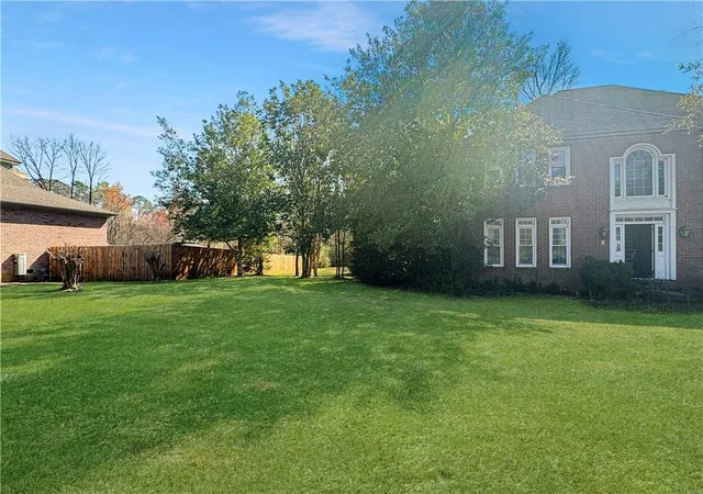 Photo 2 of Sale Pending at 118 Ashford Park, Macon, GA 31210 | MLS# 7786371 | Listing updated on 2026-08-26