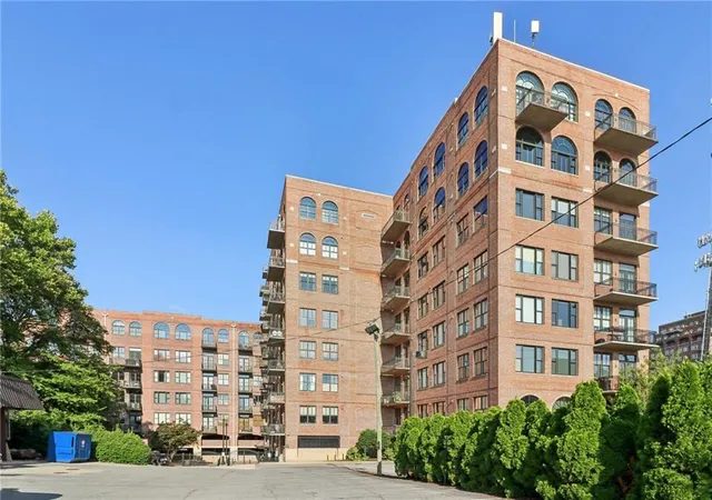 2nd image of 3235 Roswell Rd Ne #716, Atlanta, GA 30305 | MLS# 7792347