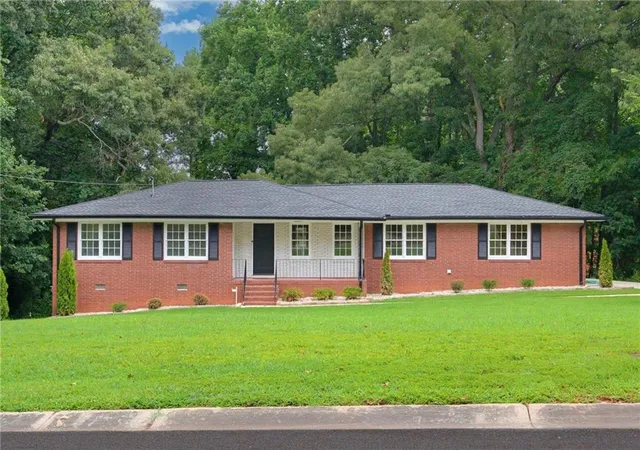 Photo 1 of Single family home for sale at 1502 Kings Rd, Marietta, GA 30062 | MLS# 7805270 | Listing updated on 2026-10-16
