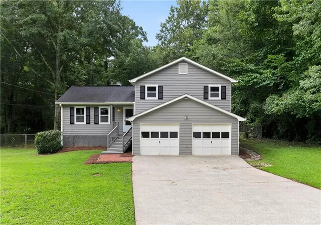 1st image of 707 Cristy Ln, Woodstock, GA 30188 | MLS# 7818827
