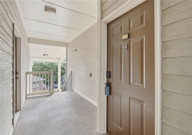 2nd image of 200 Renaissance Pkwy Ne, Atlanta, GA 30308