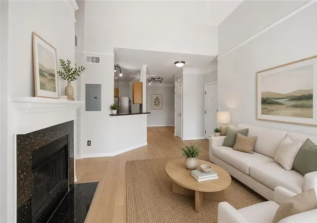 Photo 3 of Sale Pending at 200 Renaissance Pkwy Ne #221, Atlanta, GA 30308 | MLS# 7806028 | Listing updated on 2026-09-09
