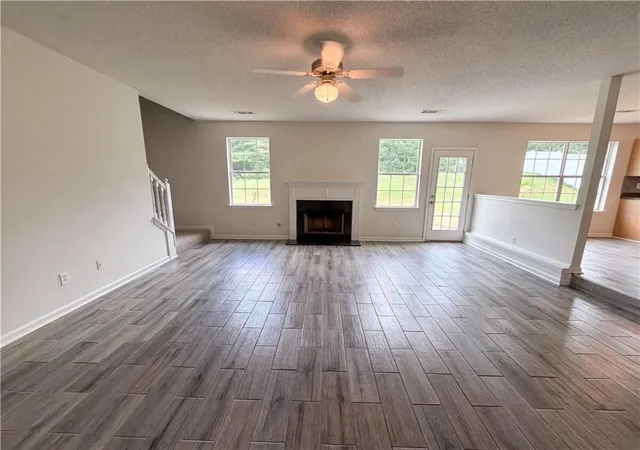 Photo 4 of Sale Pending at 1456 Saint George Pl, Conyers, GA 30012 | MLS# 7804461 | Listing updated on 2026-09-11