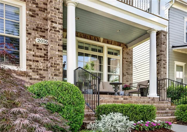 3rd image of 2016 Wheaton Wy, Sandy Springs, GA 30328 | MLS# 7760581