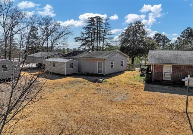 Photo 3 of Single family home for sale at 1891 Hwy 81 E, Mcdonough, GA 30252 | MLS# 7519932 | Listing updated on 2026-02-06