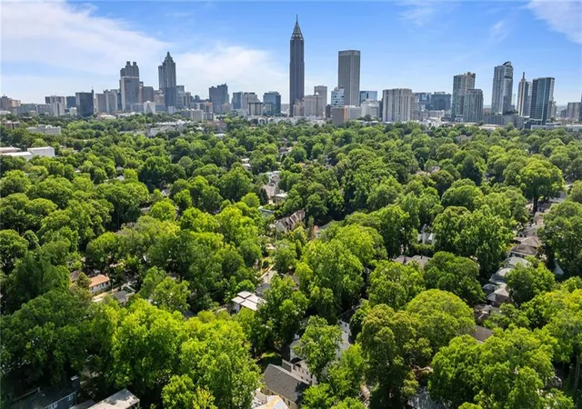 Listing Photo 2 - Condo for sale in building located at 399 8th St NE, Atlanta, GA 30309