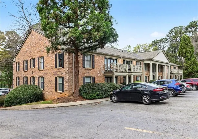 3rd image of 3650 Ashford Dunwoody Rd Ne #904, Brookhaven, GA 30319 | MLS# 7808389