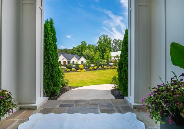 Photo 3 of Sale Pending at 130 Von Lake Dr, Alpharetta, GA 30004 | MLS# 7806050 | Listing updated on 2026-08-26