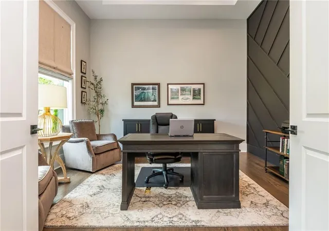 Photo 4 of Sale Pending at 130 Von Lake Dr, Alpharetta, GA 30004 | MLS# 7806050 | Listing updated on 2026-08-26