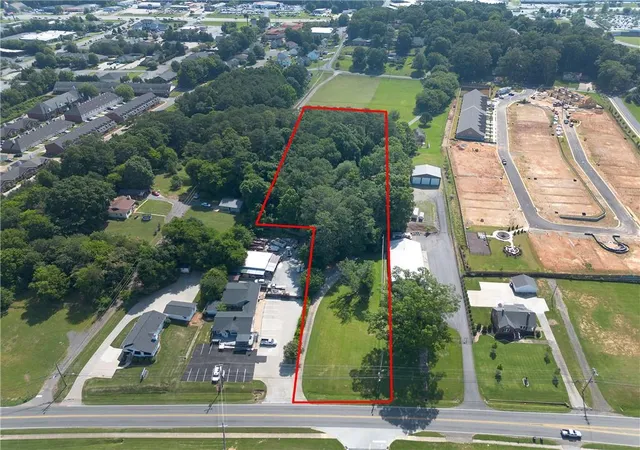 1st image of 1007 N Tennessee St, Cartersville, GA 30120 | MLS# 7798090