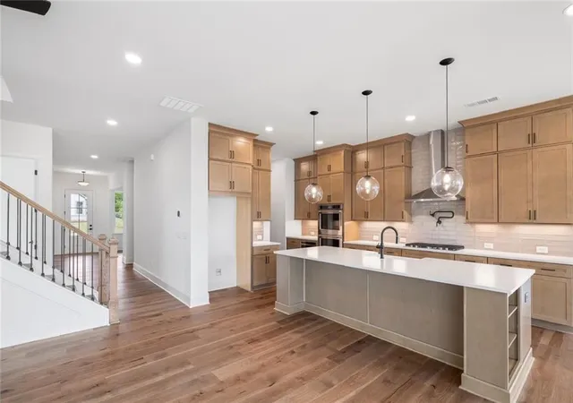 Photo 4 of Single family home for sale at 6575 Namon Valley Dr, Cumming, GA 30028 | MLS# 7815270 | Listing updated on 2026-08-04