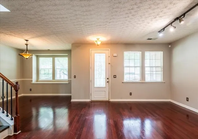 3rd image of 6164 Chastain Wy, Fairburn, GA 30213 | MLS# 7792628