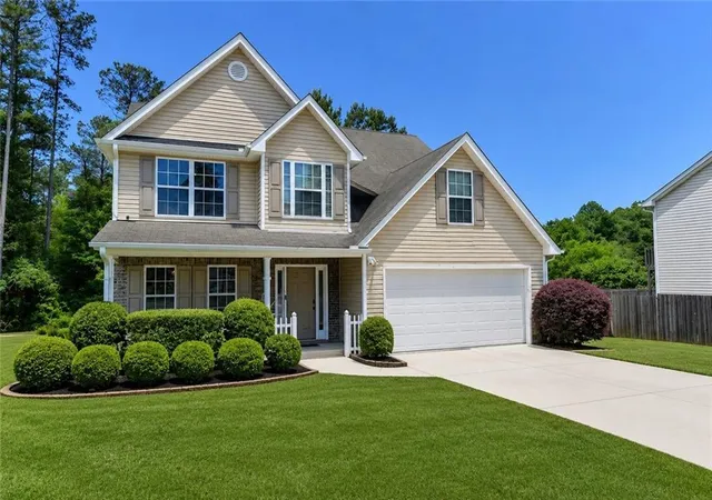 Homes for sale in Snellville, GA | 4439 Flat Stone Dr, Snellville, GA 30039 | MLS# 7769921