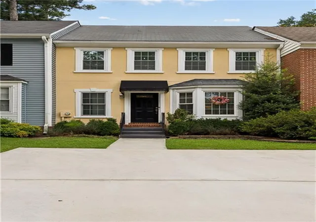 Photo 2 of Townhouse for sale at 565 Salem Woods Dr Se, Marietta, GA 30067 | MLS# 7810687 | Listing updated on 2026-08-02