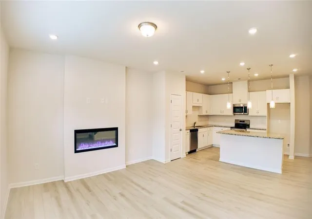 2nd image of 38 Jacobs Farm #17, Lawrenceville, GA 30045 | MLS# 7791452