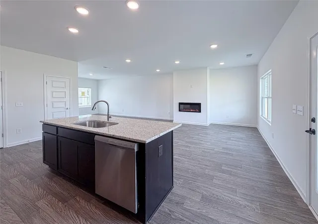 Photo 4 of Sale Pending at 333 Wildflower Cir, Calhoun, GA 30701 | MLS# 7807679 | Listing updated on 2026-08-22