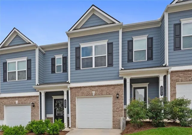 Homes for sale in Cartersville, GA | 229 Dupont Dr, Cartersville, GA 30121 | MLS# 7780809