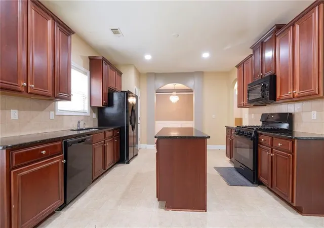 Photo 4 of Single family home for sale at 4276 Shamrock Dr, Atlanta, GA 30349 | MLS# 7785026 | Listing updated on 2026-08-29