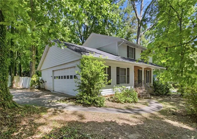 Photo 2 of Single family home for sale at 103 Crk Bed Ct, Peachtree City, GA 30269 | MLS# 7769721 | Listing updated on 2026-08-27