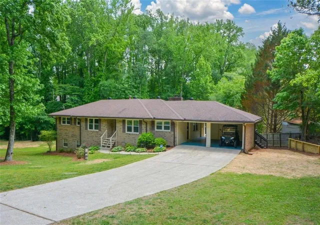 2nd image of 5851 Wills Orchard Rd, Cumming, GA 30040 | MLS# 7769045