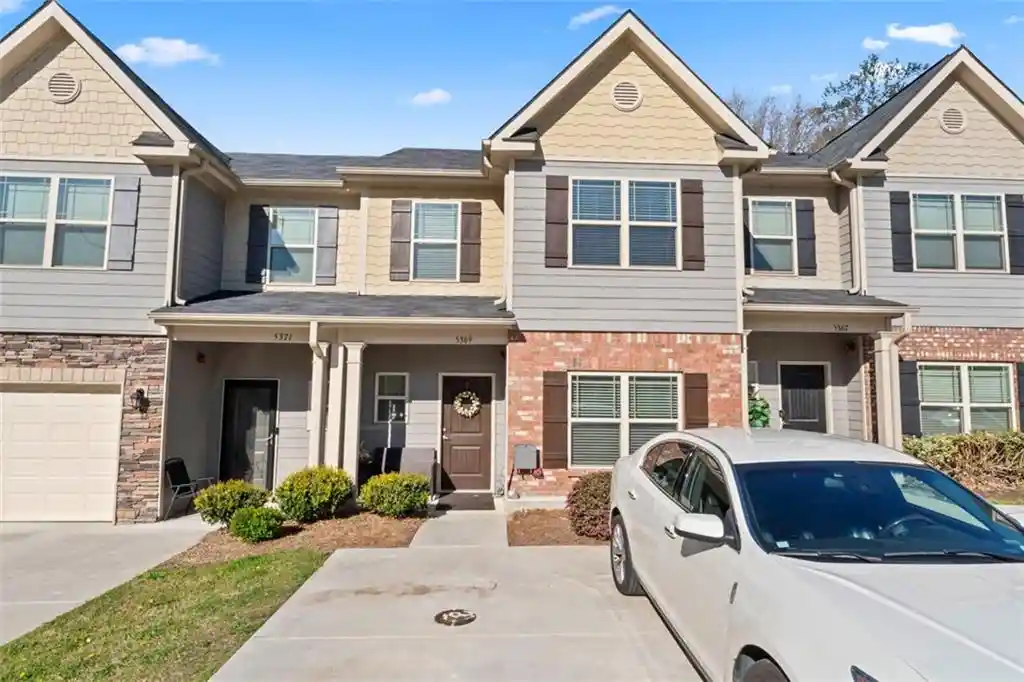 Photo 1 of Townhouse for sale at 5369 Creekview Way, Morrow, GA 30260 | MLS# 7833304 | Listing updated on 2026-10-07