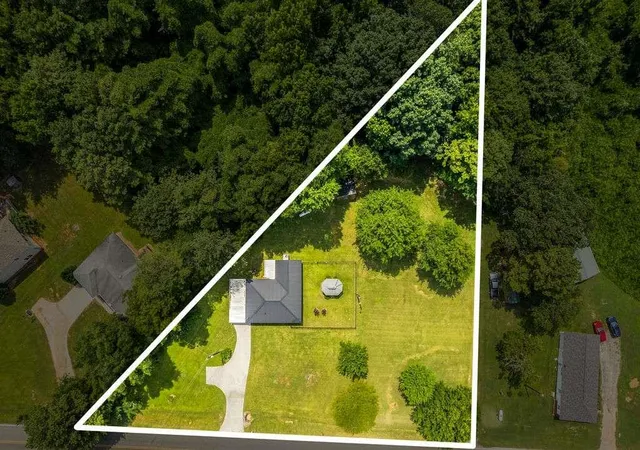 2nd image of 2309 Old Cedartown Rd, Lindale, GA 30147 | MLS# 7803822