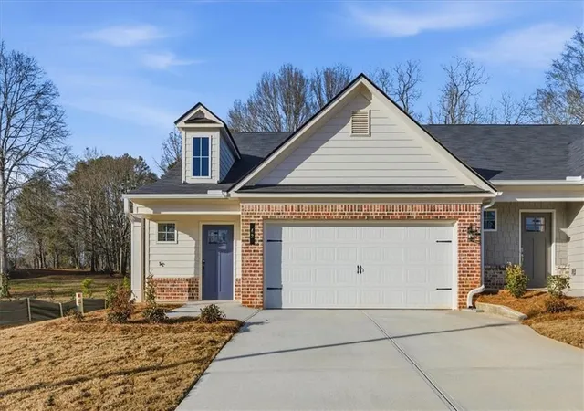 Homes for sale in Dawsonville, GA | 42 Silver Leaf Ln #6, Dawsonville, GA 30534 | MLS# 7730122