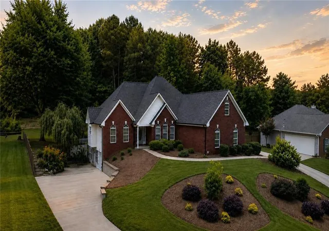 Photo 1 of Single family home for sale at 6015 Cedar Lake Trl, Loganville, GA 30656 | MLS# 7796170 | Listing updated on 2026-08-28